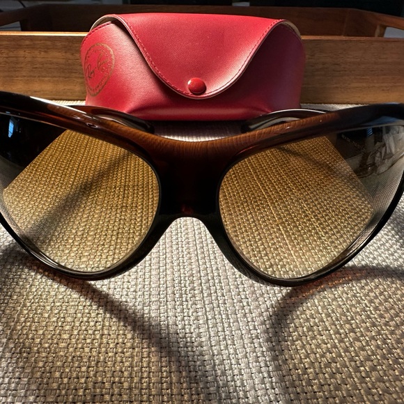 Ray-Ban RB4104 Tortoise Brown Oversized Sunglasses Clean Lenses w/Case main image 5